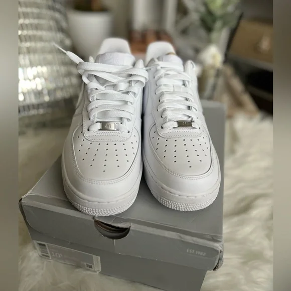 NIKE Air Force 1’s~ NIB - Picture 5 of 14